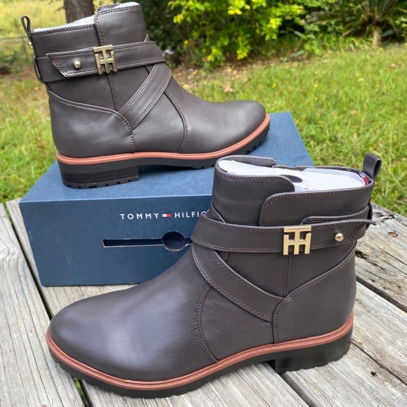 Federik Faux Leather Booties Womens sz 8 TOMMY HILFIGER New in Box - Picture 8 of 11